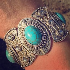 Tribal Bracelet (Silvertone)